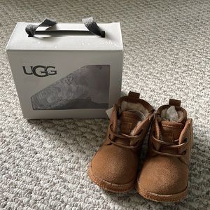 NEW Super cute Baby Ugg for Newborn